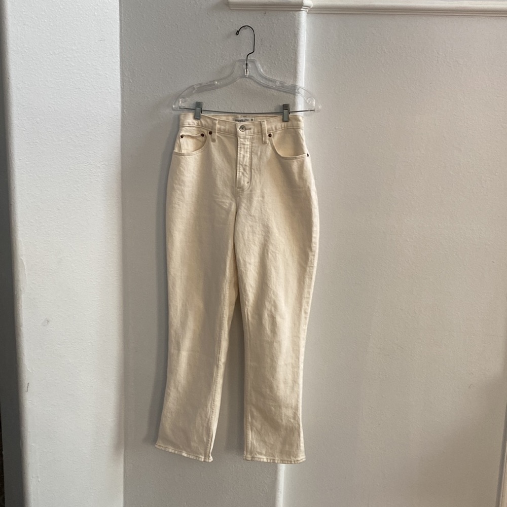 Abercrombie Curve Love The 90s Straight Ultra High Rise